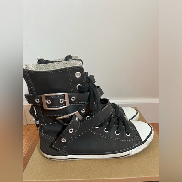 Converse size 6 - Picture 2 of 8